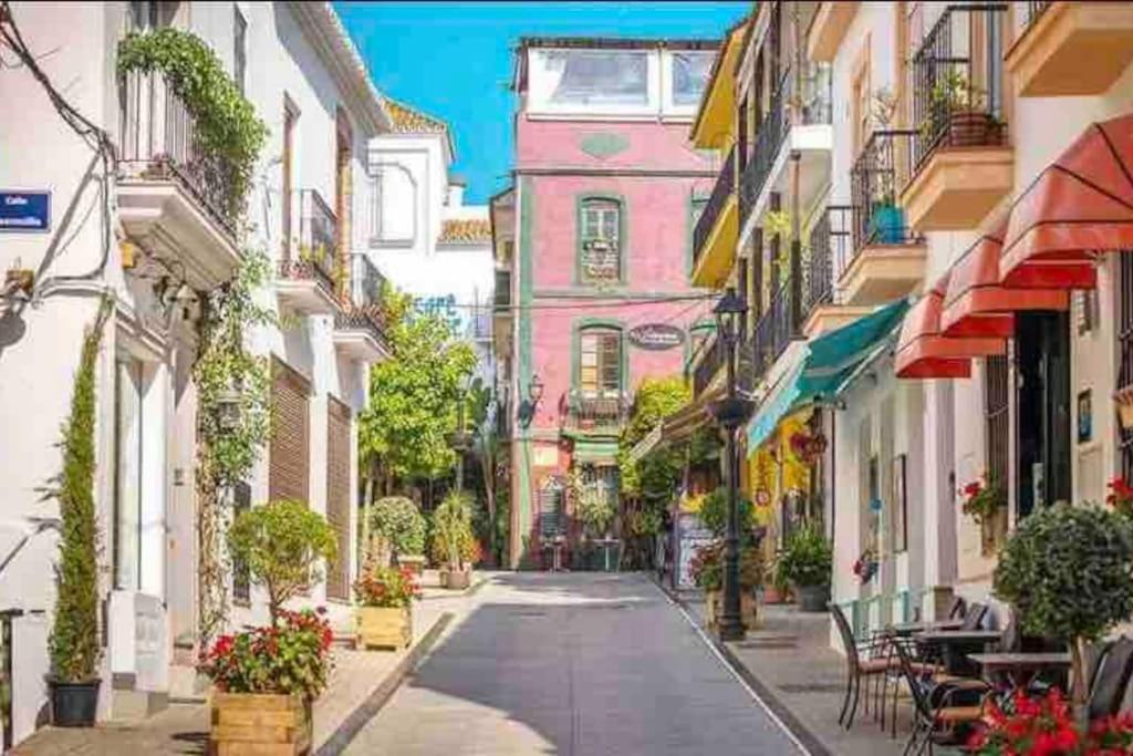 Urban Place In Marbella Close To Beach With Garage Екстер'єр фото