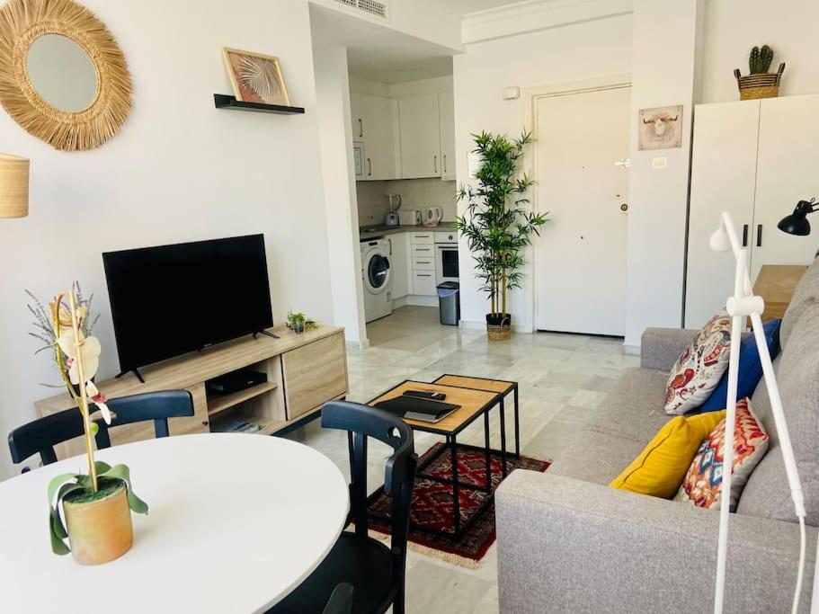 Urban Place In Marbella Close To Beach With Garage Екстер'єр фото